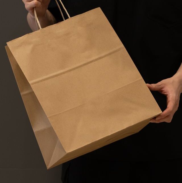 Messer kræver branding der fortsætter efter standen